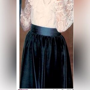 Vintage Jessica McClintock Gunne Sax Goth Black Velvet Skirt satin trim